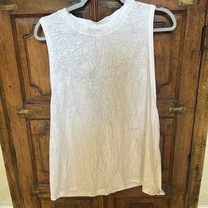 Women’s lululemon tank top